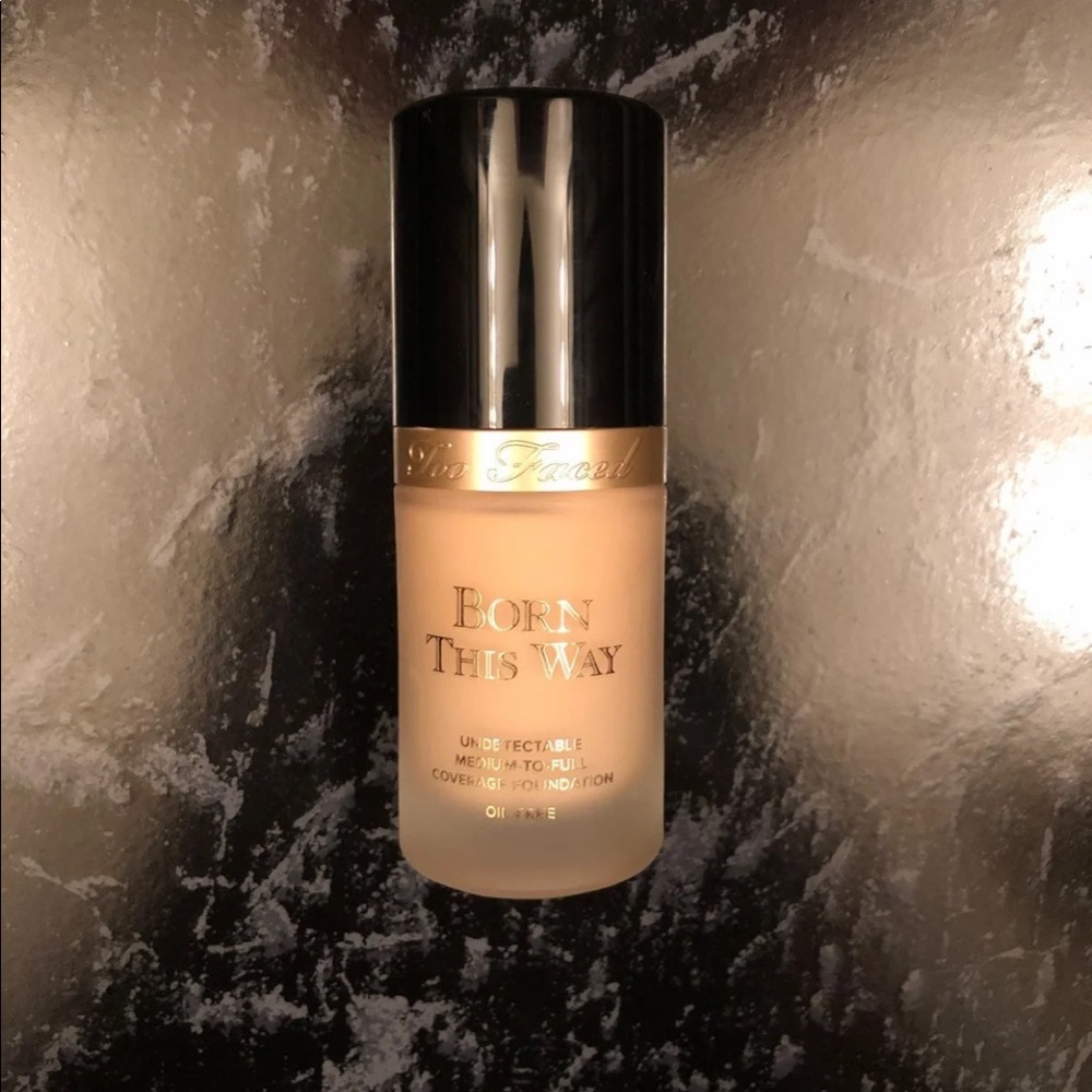 Too Faced Born This Way Foundation